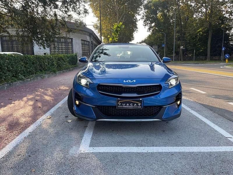 Usata Kia XCeed 136 CV (100 kW) 2022 Blu/azzurro SUV