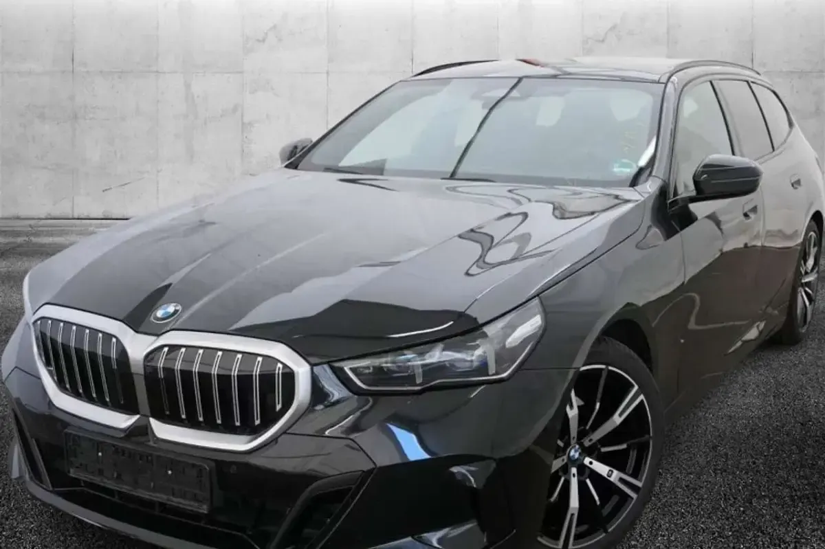 Usata BMW 520 M Sport 197 CV (144 kW) 2025 Nero Station wagon