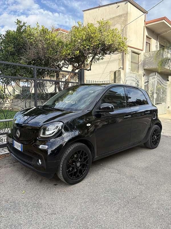 Usata Smart ForFour Passion 90 CV (66 kW) 2016 Utilitaria