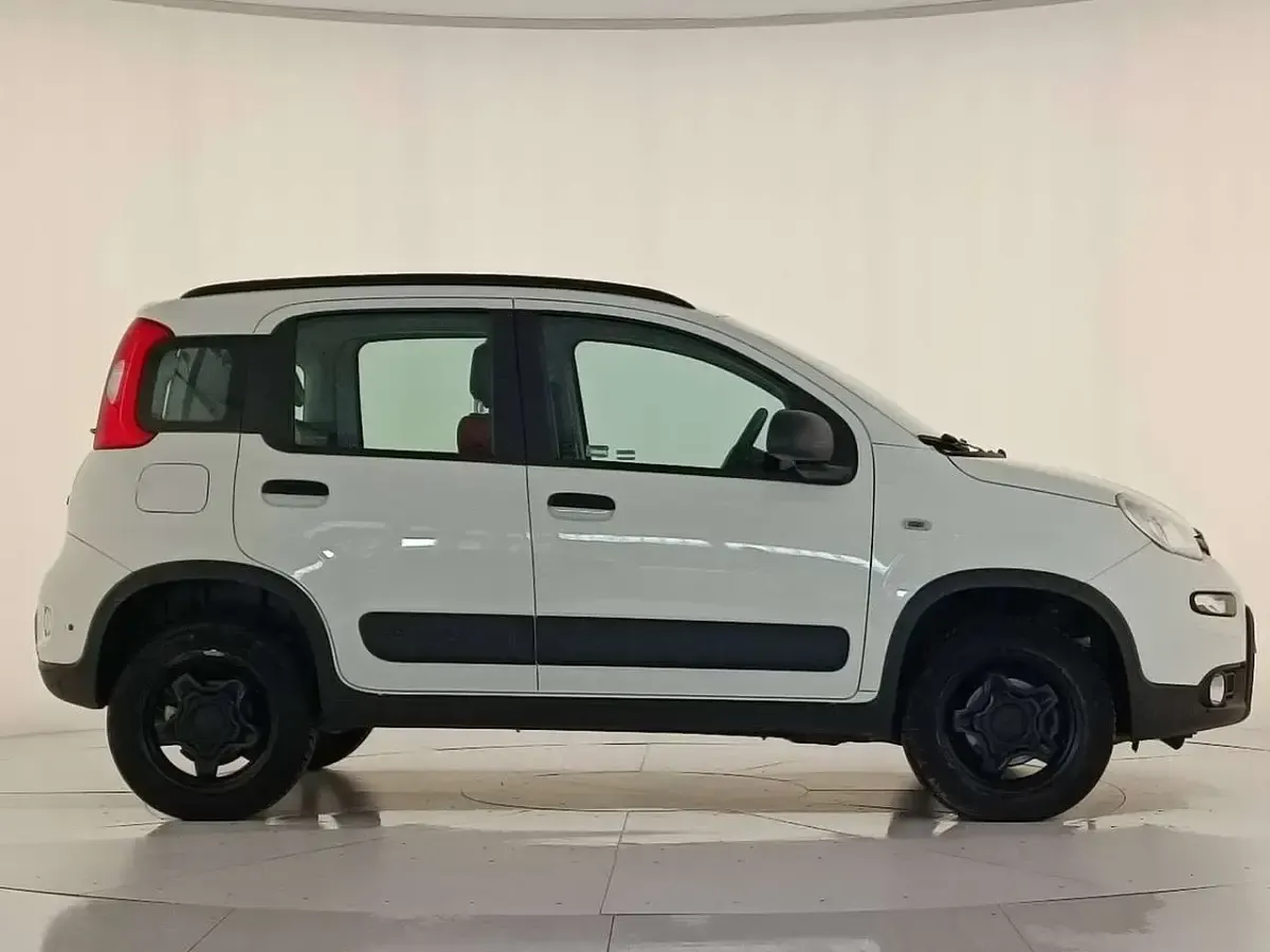 Usata Fiat Panda 86 CV (63 kW) 2018 Bianco gelato Utilitaria