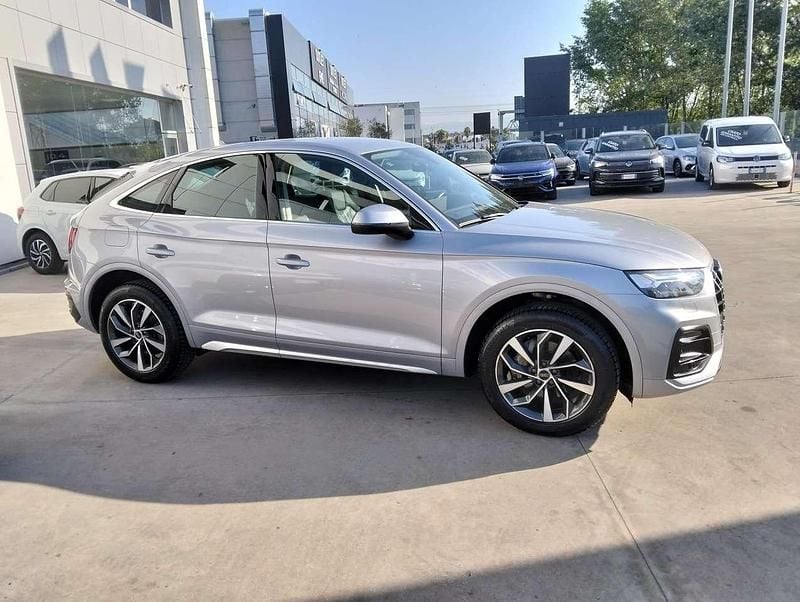Usata Audi Q5 Sportback Advanced 204 CV (150 kW) 2022 Grigio metallizzato SUV