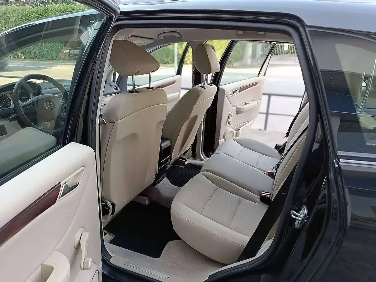 Usata Mercedes B180 Chrome 109 CV (80 kW) 2006 Nero Monovolume