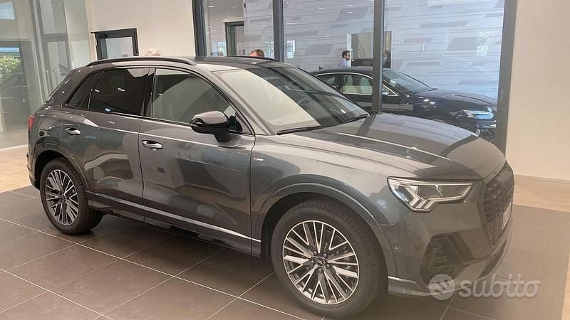 Usata Audi Q3 S-Line 190 CV (139 kW) 2022 Grigio SUV