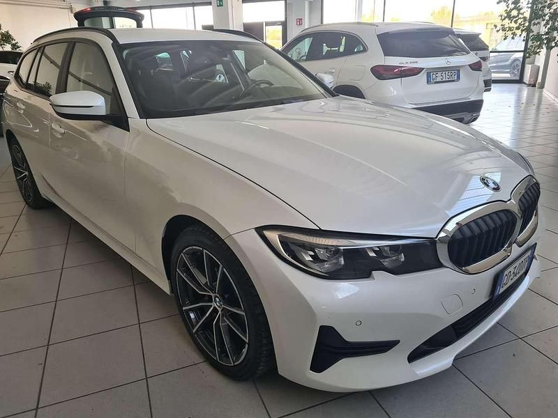 Usata BMW 320 Advantage 190 CV (139 kW) 2020 Bianco Station wagon