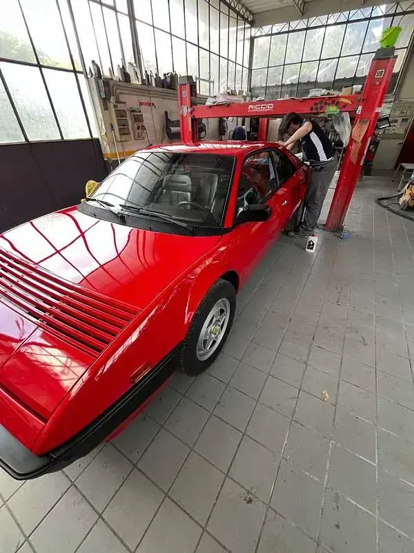 Usata Ferrari Mondial 239 CV (175 kW) 1985 Rosso Berlina
