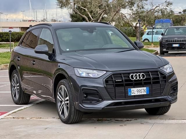 Usata Audi Q5 Advanced 204 CV (150 kW) 2022 Grigio SUV