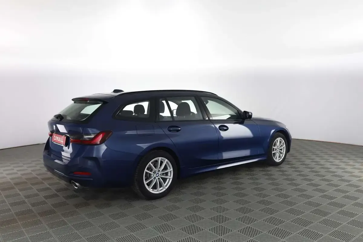 Usata BMW 320 Efficient Dynamics 190 CV (139 kW) 2023 Blu Station wagon