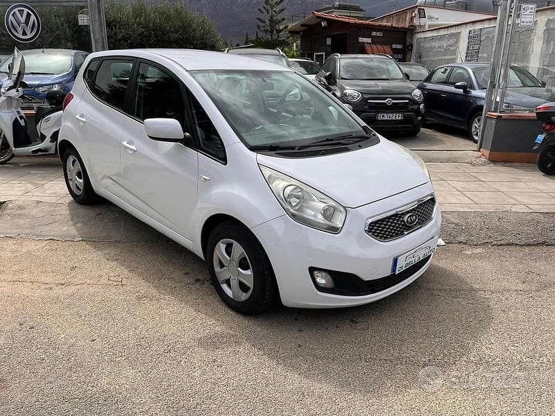 Usata Kia Venga 2010 Nero Utilitaria