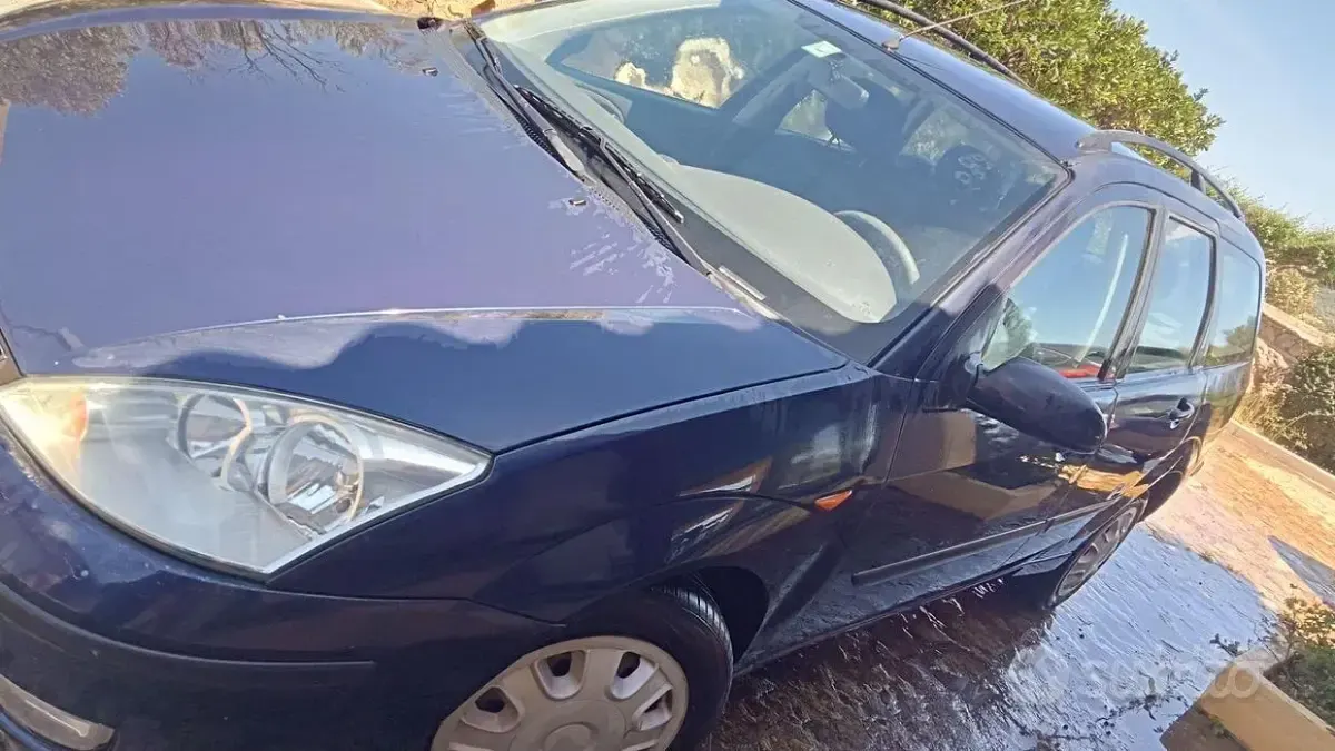 Usata Ford Focus 90 CV (66 kW) 2002 Blu Station wagon