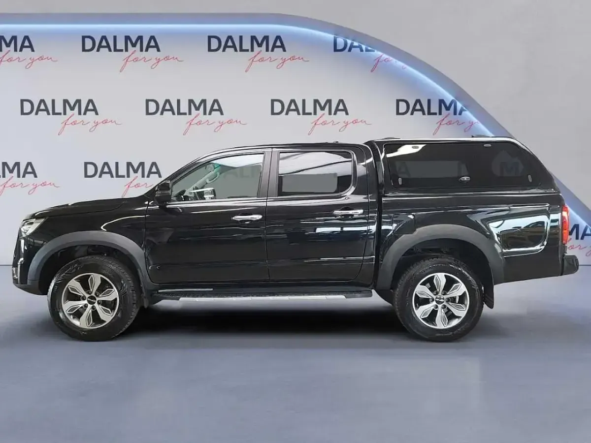 Usata EVO Cross 4 136 CV (100 kW) 2024 Nero Pick-up