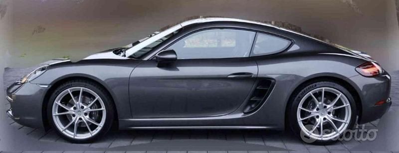 Usata Porsche 718 Cayman 300 CV (220 kW) 2022 Grigio Coupé