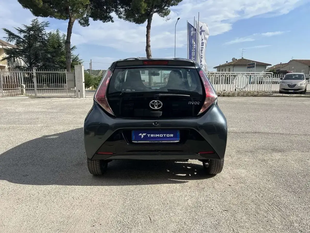 Usata Toyota Aygo X-clusiv 69 CV (50 kW) 2015 Other Utilitaria
