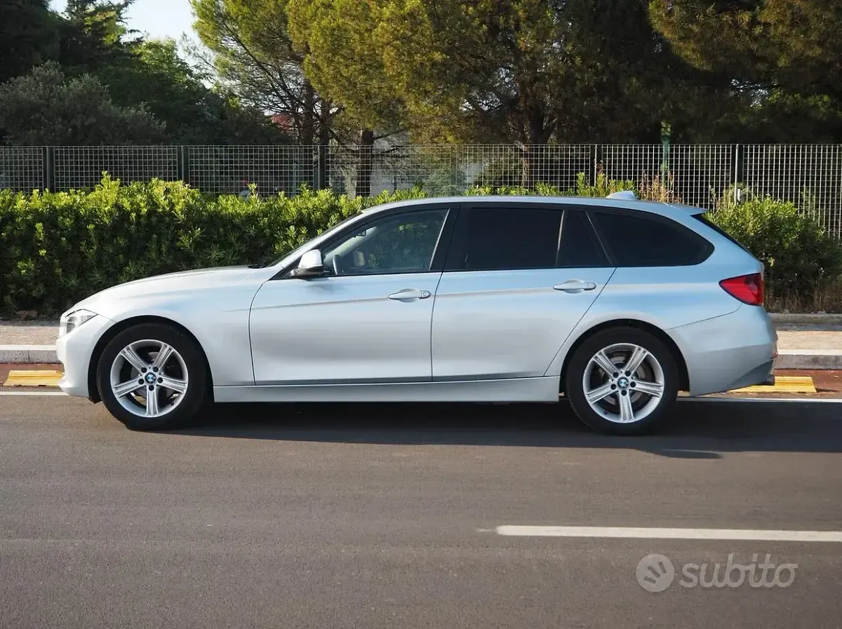 Usata BMW 318 Efficient Dynamics 143 CV (105 kW) 2014 Grigio Station wagon