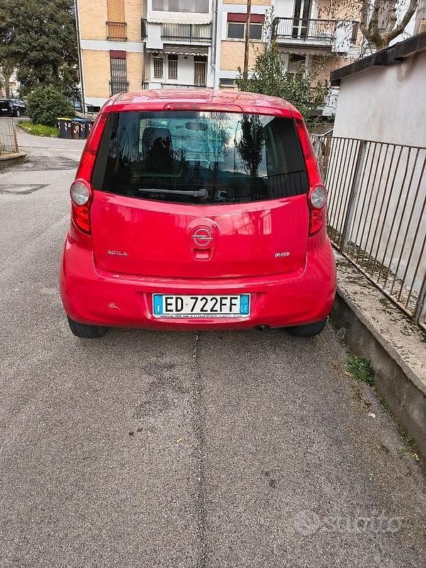Usata Opel Agila Enjoy 86 CV (63 kW) 2010 Rosso Utilitaria