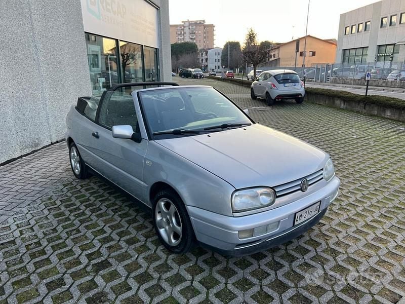 Argento Usata 1996 VW Golf Cabriolet Cabrio | 4500 € (Ottimo prezzo) - Immagine 1/4