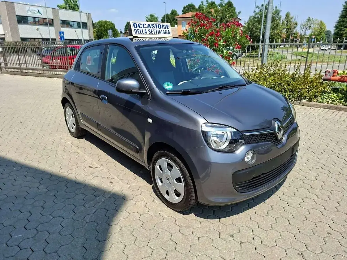Usata Renault Twingo SE 71 CV (52 kW) 2018 Grigio Utilitaria