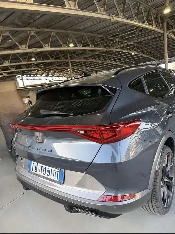 Usata Cupra Formentor 150 CV (110 kW) 2023 Grigio SUV