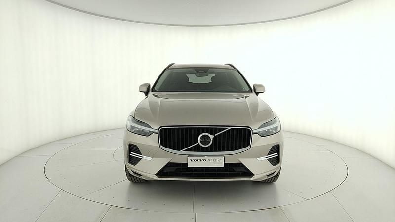 Occasion Volvo XC60 Core 197 ch (144 kW) 2022 Argent SUV