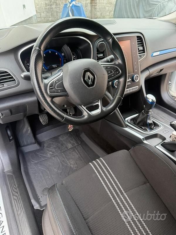 Usata Renault Mégane GrandTour 132 CV (97 kW) 2019 Bianco Station wagon