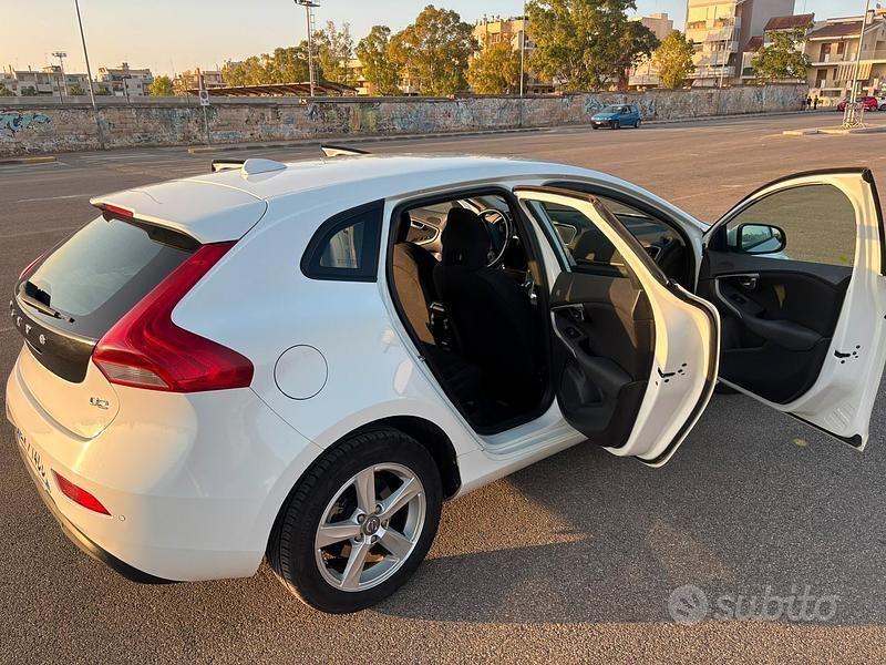 Usata Volvo V40 115 CV (84 kW) 2014 Station wagon