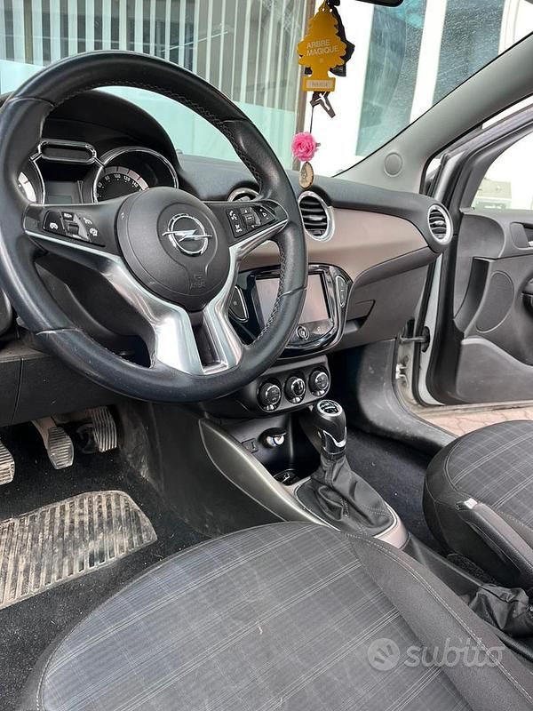 Occasion Opel Adam 100 ch (73 kW) 2013 Citadine