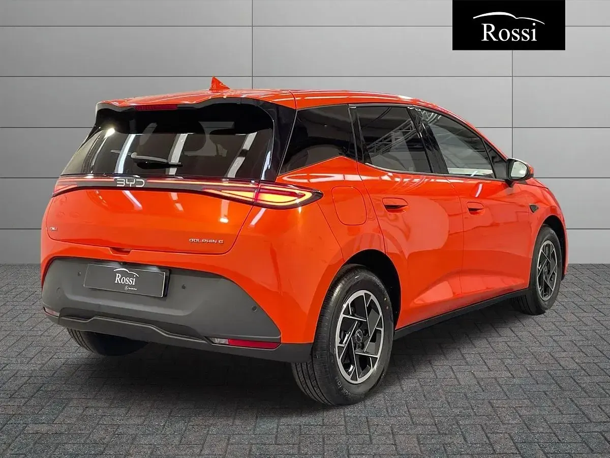Nuova BYD Dolphin Boost 64 kW (88 CV) 2026 Utilitaria