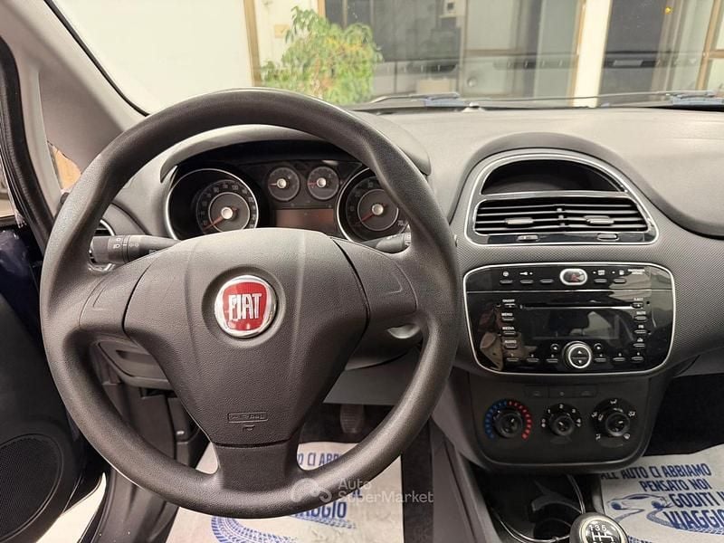 Usata Fiat Punto 77 CV (56 kW) 2015 Blu Utilitaria