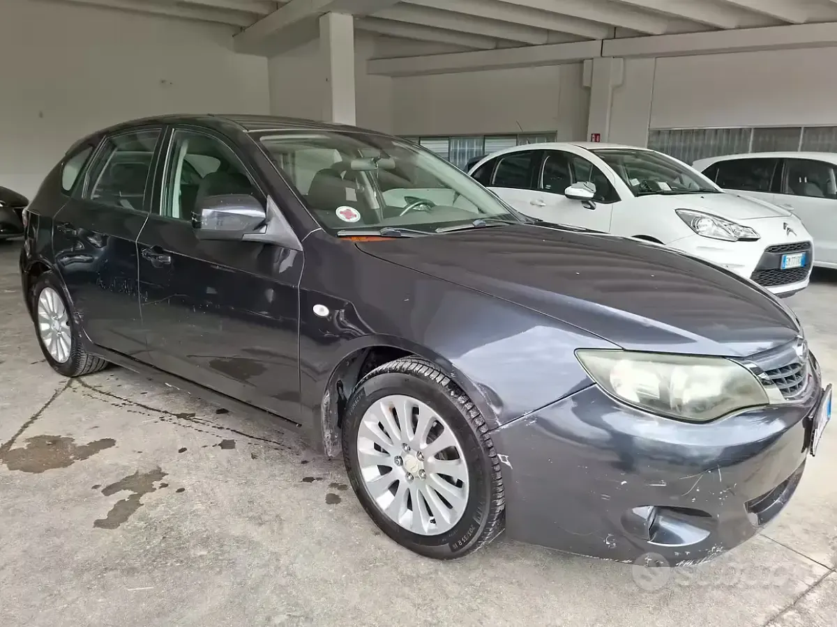 Usado Subaru Impreza 150 CV (110 kW) 2008 Gris Berlina