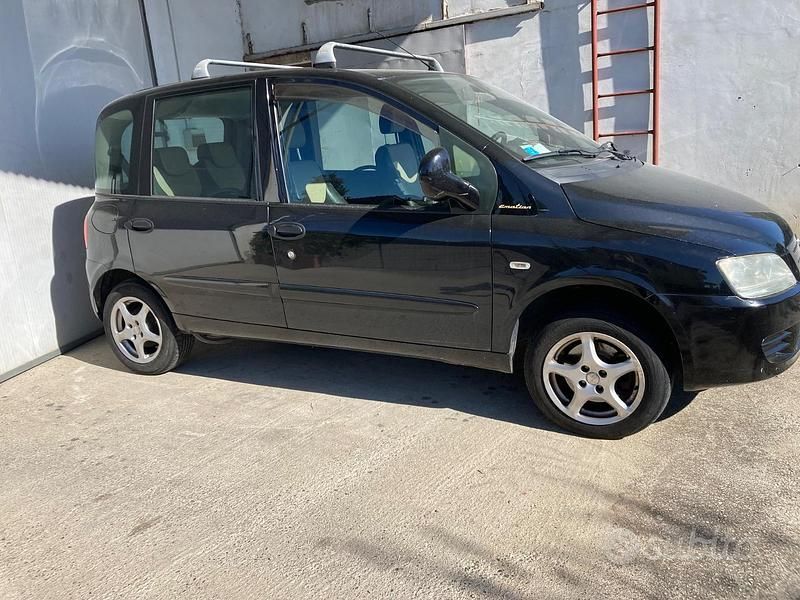 Nero Usata 2008 Fiat Multipla Monovolume | 700 € (Super prezzo) - Immagine 1/4