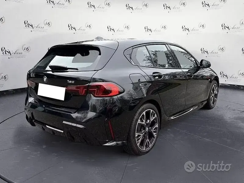 Usata BMW 120 M Sport 170 CV (125 kW) 2025 Nero Utilitaria