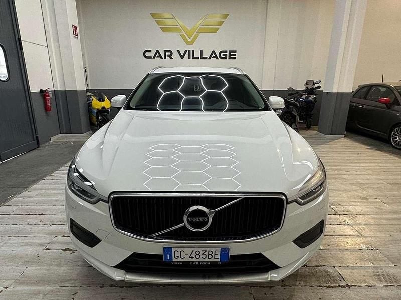Usata Volvo XC60 Momentum 197 CV (144 kW) 2020 Bianco SUV