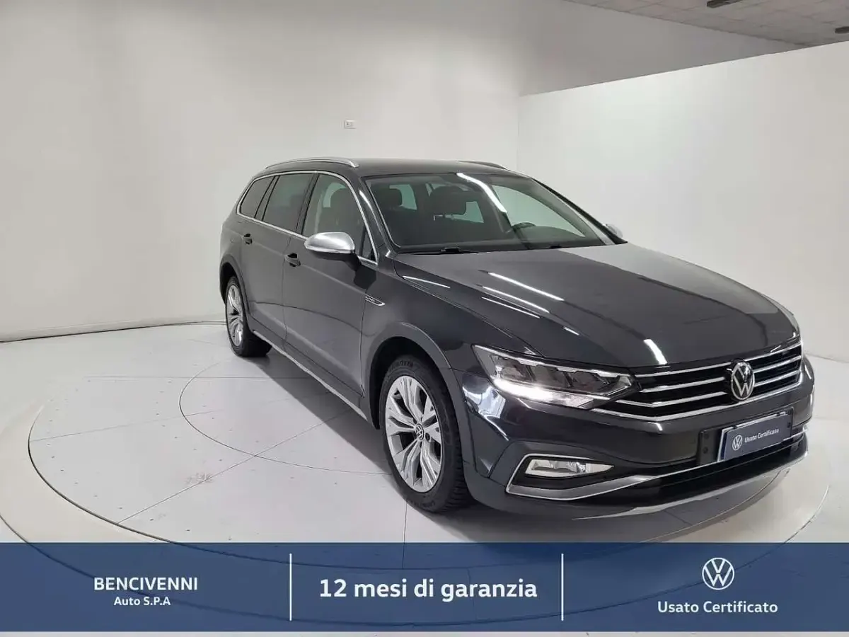Usata VW Passat Alltrack 200 CV (147 kW) 2021 Grigio Station wagon