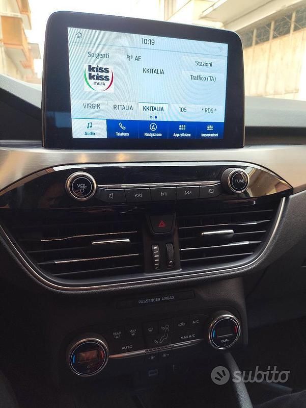 Usata Ford Kuga Titanium 120 CV (88 kW) 2020 Grigio SUV