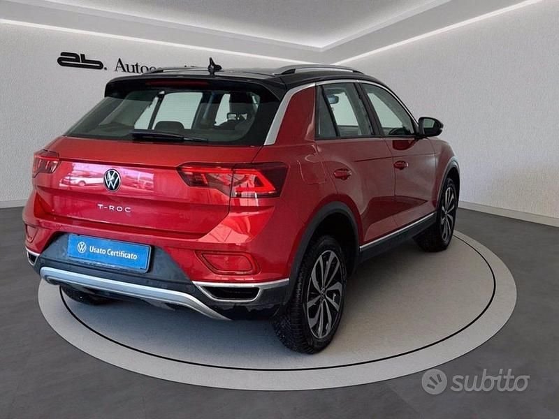 Usata VW T-Roc Style 150 CV (110 kW) 2022 Rosso SUV