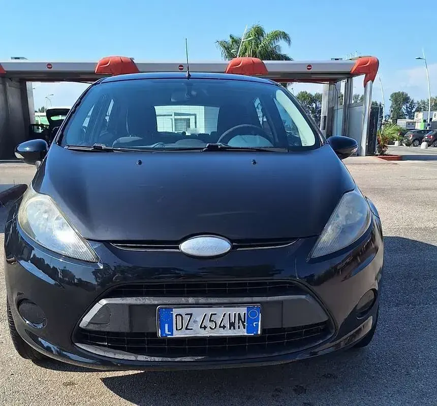 Usata Ford Fiesta Titanium 95 CV (69 kW) 2009 Berlina