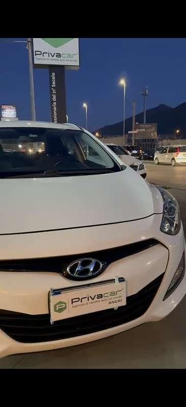 Usata Hyundai i30 Classic 110 CV (80 kW) 2013 Bianco Station wagon