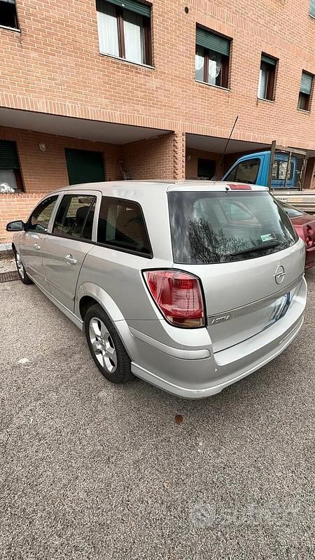 Usata Opel Astra 2008 Grigio Station wagon