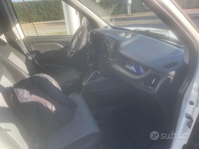 Usata Fiat Doblò Easy 120 CV (88 kW) 2016 Monovolume