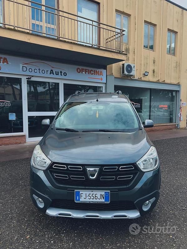 Gebraucht Dacia Dokker 90 PS (66 kW) 2017 Grau Van / Kleinbus