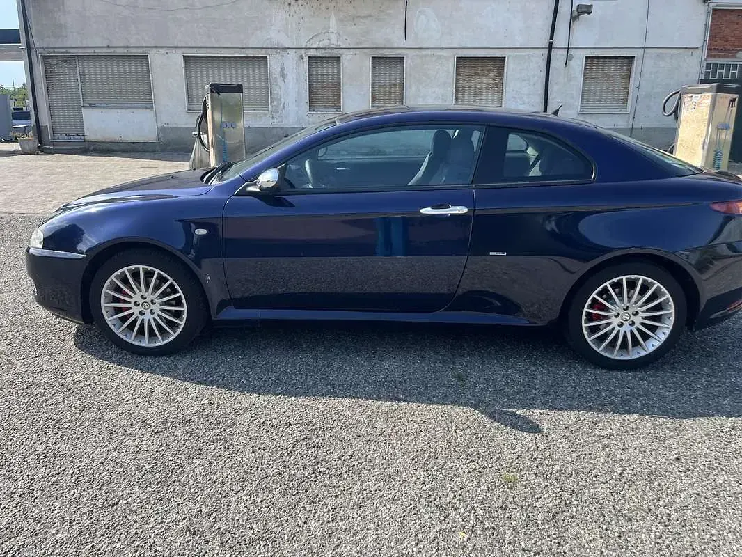 Usata Alfa Romeo GT Progression 150 CV (110 kW) 2005 Blu/azzurro Coupé