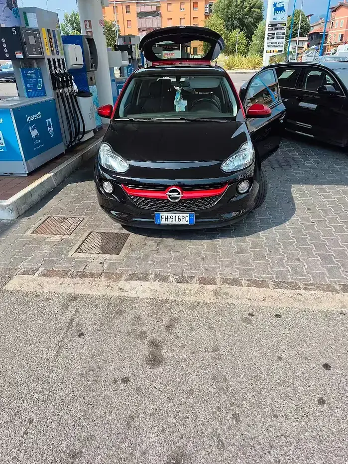 Usata Opel Adam 87 CV (63 kW) 2017 Nero Utilitaria