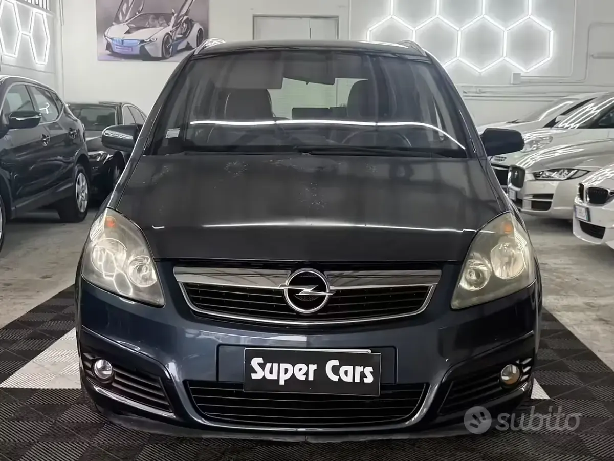 Usata Opel Zafira Enjoy 94 CV (69 kW) 2008 Grigio Monovolume