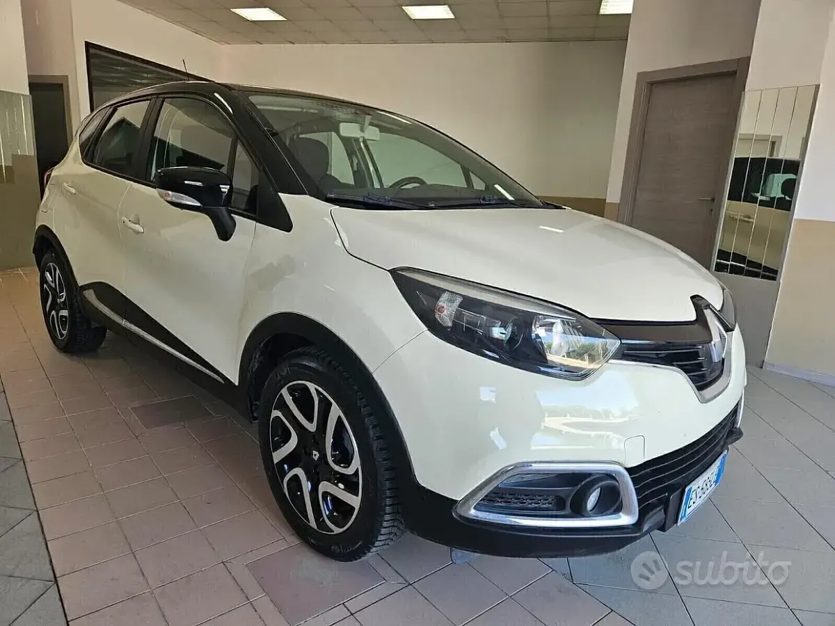 Usata Renault Captur 90 CV (66 kW) 2013 Bianco SUV