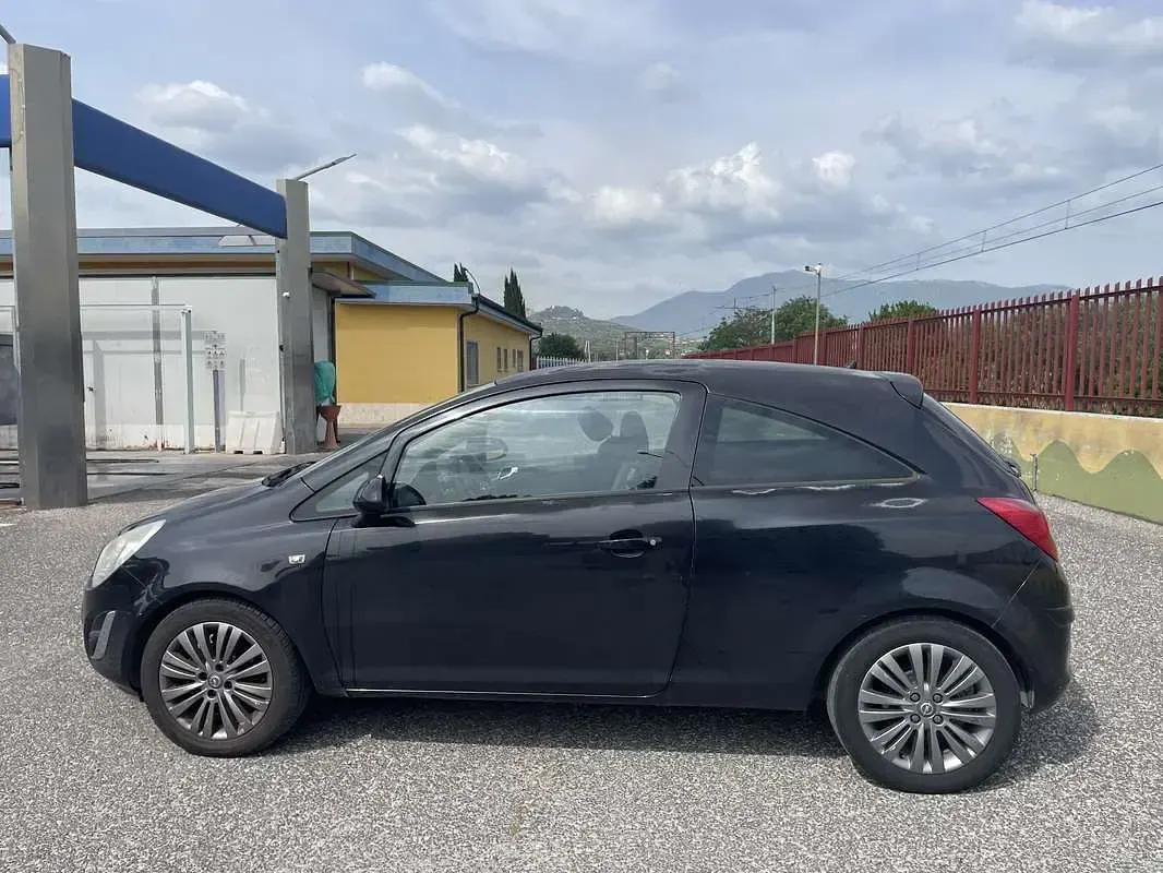 Usata Opel Corsa 69 CV (50 kW) 2013 Utilitaria