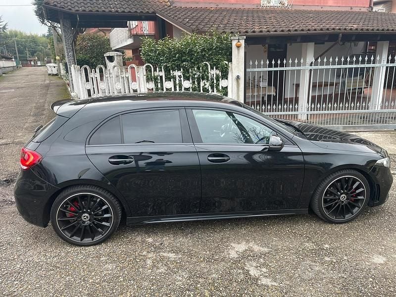 Usata Mercedes A200 Premium 150 CV (110 kW) 2020 Nero Berlina