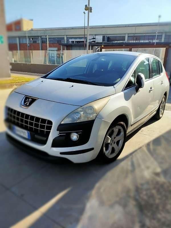 Usata Peugeot 3008 Outdoor 109 CV (80 kW) 2011 Station wagon