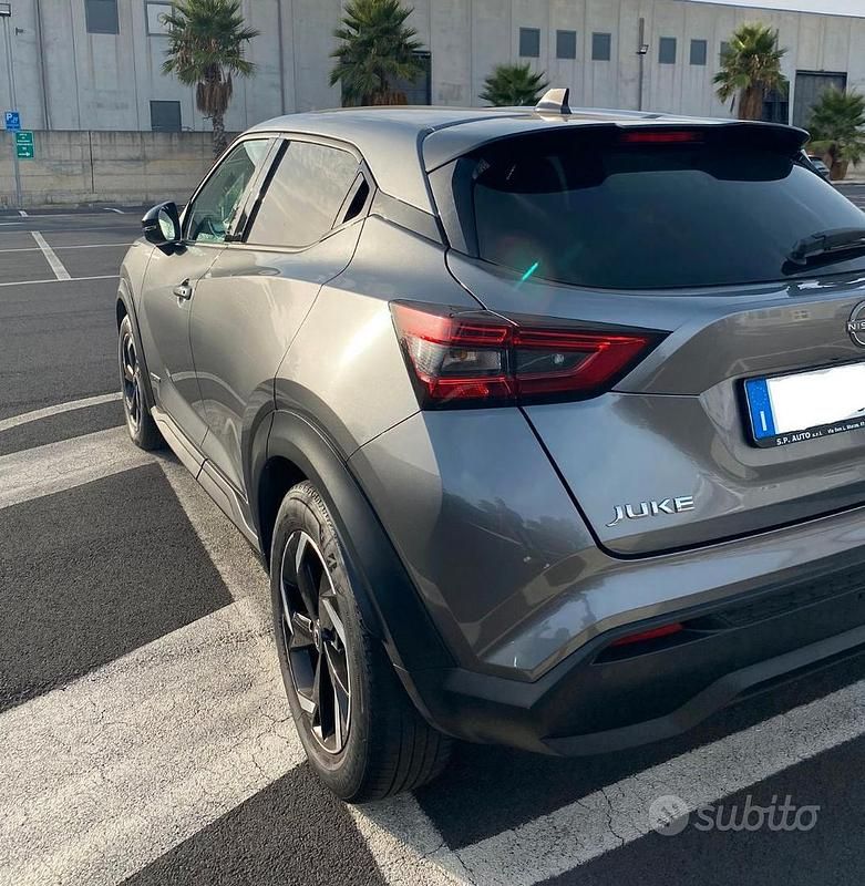 Usata Nissan Juke N-Connecta 94 CV (69 kW) 2023 Grigio SUV