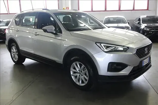 Usata Seat Tarraco Style 150 CV (110 kW) 2023 Argento SUV