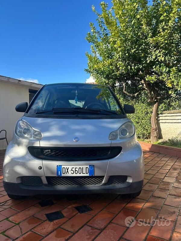 Grigio Usata 2007 Smart ForTwo Coupé Coupé | 4000 € (Ottimo prezzo) - Immagine 1/4