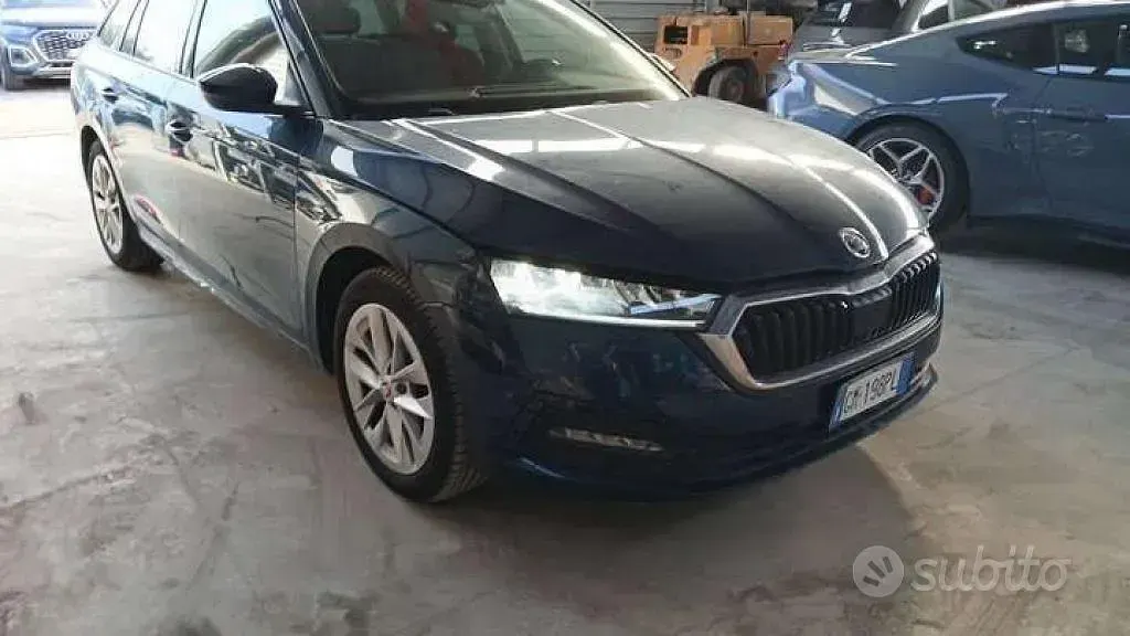 Usata Skoda Octavia Executive 150 CV (110 kW) 2023 Blu/azzurro Station wagon